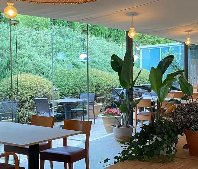 Restaurante Monki Monells interno