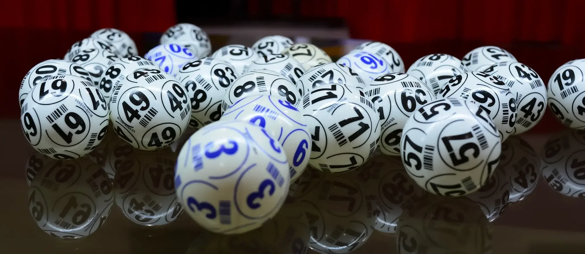 beads-5874025_1920-min